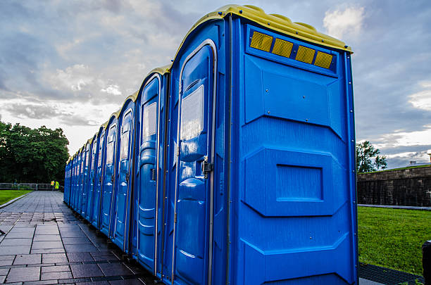 Best VIP or Luxury Restroom Trailers  in Hicksville, NY